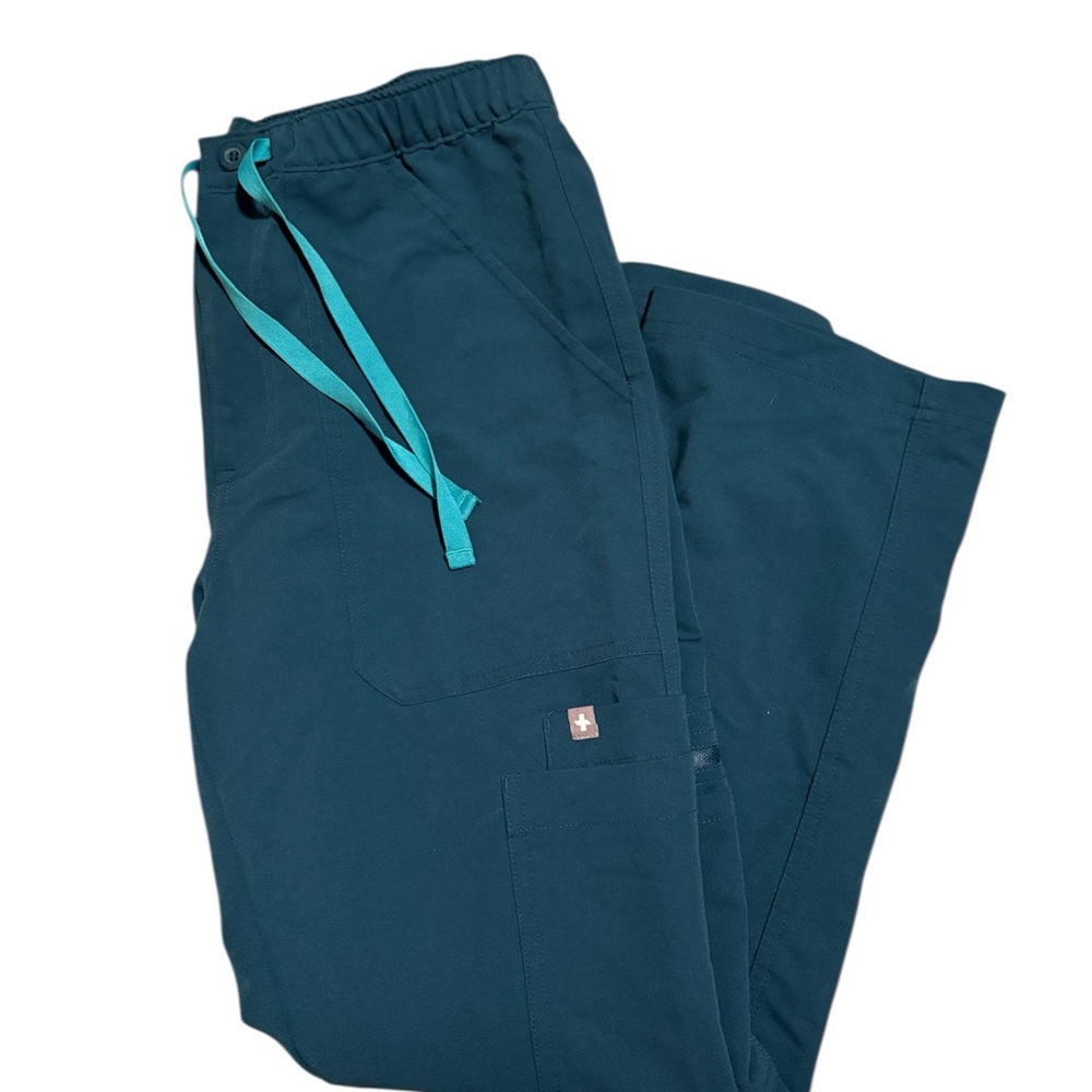 Figs Men's Cairo Cargo Scrub Pants